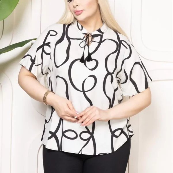 Bebe yaka püskül Detaylı Bluz - Desenli