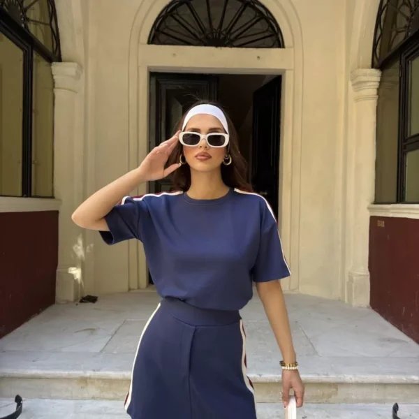 Osy Modal yumuşak dokulu Kumaş Kadın Parçalı Bisiklet Yaka T-shirt Mini Şortlu Etek İkili Takım -Lacivert